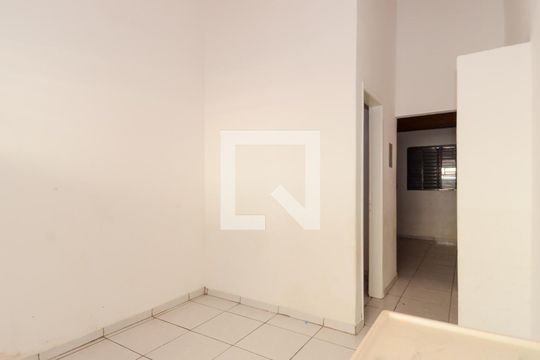 Cozinha de casa de condomínio para alugar com 1 quarto, 34m² em Jardim Cocaia, Guarulhos