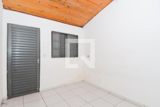 Casa de Condomínio para alugar com 1 quarto, 34m² em Jardim Cocaia, Guarulhos