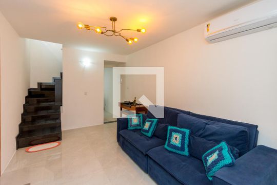 Sala de casa à venda com 3 quartos, 160m² em Jardim Petrópolis, São Paulo