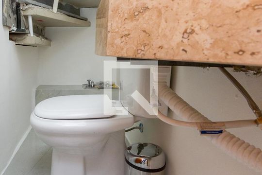 Lavabo de casa à venda com 3 quartos, 160m² em Jardim Petrópolis, São Paulo