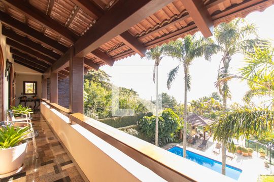Varanda de casa à venda com 4 quartos, 430m² em Vila Assunção, Porto Alegre