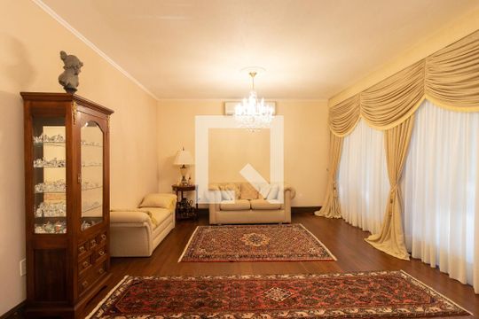 Sala de casa à venda com 4 quartos, 430m² em Vila Assunção, Porto Alegre