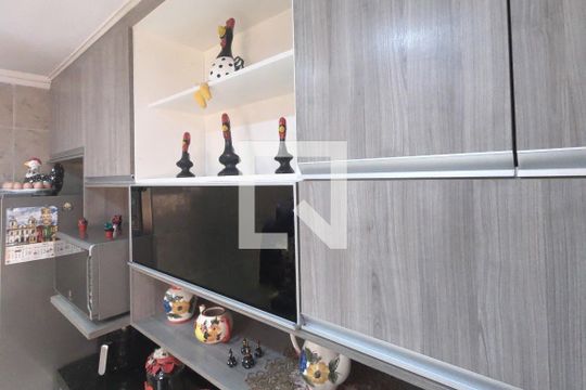 Cozinha de casa à venda com 2 quartos, 156m² em Jardim Santa Clara, Guarulhos