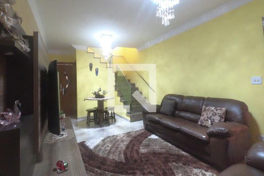 Sala de casa à venda com 2 quartos, 156m² em Jardim Santa Clara, Guarulhos
