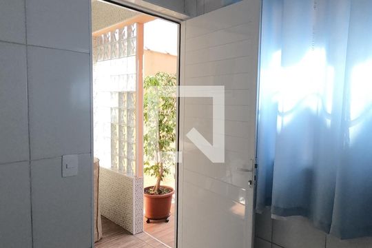 Quarto de Serviço de casa à venda com 2 quartos, 156m² em Jardim Santa Clara, Guarulhos