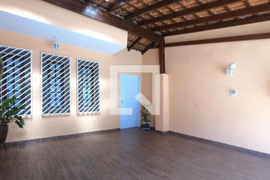 Garagem de casa à venda com 2 quartos, 156m² em Jardim Santa Clara, Guarulhos