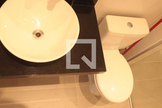 Banheiro de apartamento para alugar com 3 quartos, 67m² em Vila Andrade, São Paulo