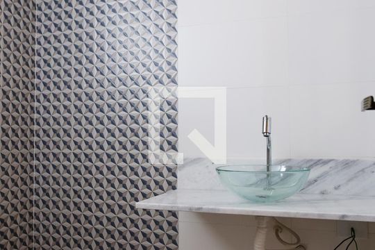 Banheiro da Suite de apartamento à venda com 3 quartos, 69m² em Vila Francisco Matarazzo, Santo André