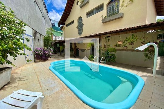 Casa à venda com 5 quartos, 380m² em Ouro Preto, Belo Horizonte