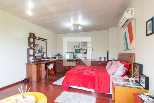 Quarto 1- Suíte de casa à venda com 4 quartos, 279m² em Santa Tereza, Porto Alegre