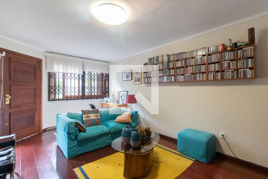 Casa à venda com 4 quartos, 279m² em Santa Tereza, Porto Alegre