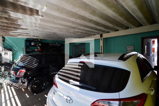 Garagem de casa à venda com 4 quartos, 207m² em Macedo, Guarulhos