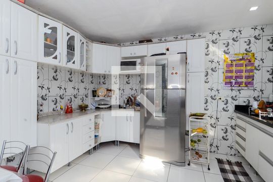 Cozinha de casa à venda com 4 quartos, 207m² em Macedo, Guarulhos