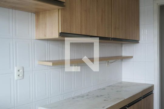 Cozinha de apartamento para alugar com 2 quartos, 65m² em Vila Ipojuca, São Paulo