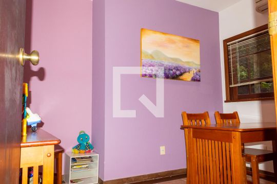 Quarto de casa de condomínio à venda com 5 quartos, 500m² em Itanhangá, Rio de Janeiro