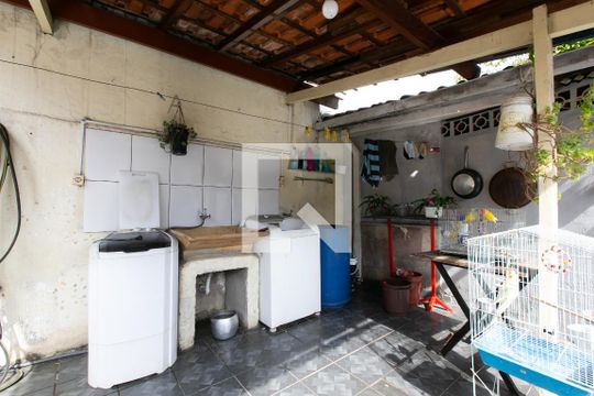Área de Serviço de casa à venda com 4 quartos, 760m² em Vila Santana, São Paulo