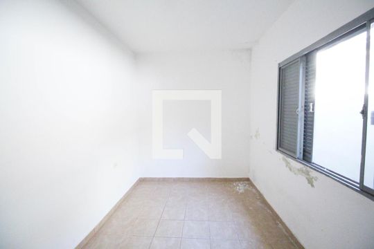 Quarto 1 de casa para alugar com 2 quartos, 80m² em Jardim Líbano, São Paulo