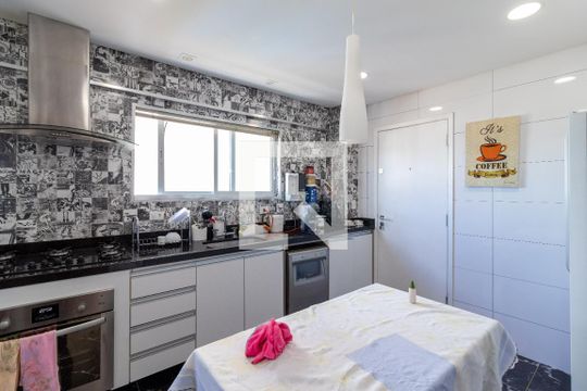 Cozinha de apartamento à venda com 3 quartos, 120m² em Santana, São Paulo