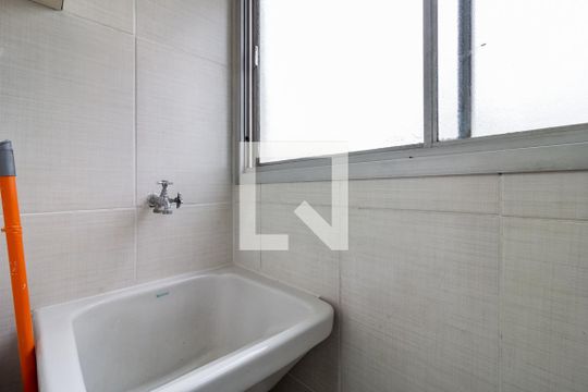 Área de Serviço de apartamento para alugar com 1 quarto, 40m² em Indianópolis, São Paulo
