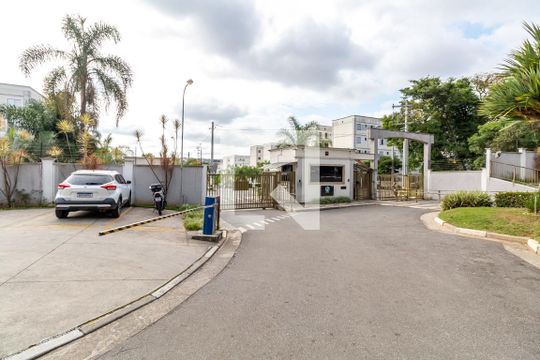 Fachada do Condomínio de apartamento para alugar com 2 quartos, 42m² em Jardim Ansalca, Guarulhos