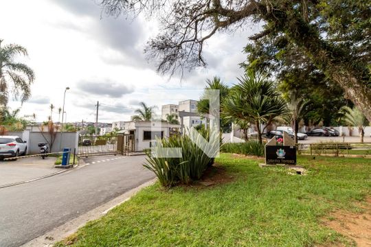 Fachada do Condomínio de apartamento para alugar com 2 quartos, 42m² em Jardim Ansalca, Guarulhos