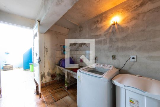 Área de Serviço de casa à venda com 4 quartos, 190m² em Parque Sao Lucas, São Paulo
