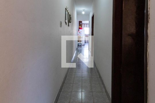 Corredor de casa à venda com 4 quartos, 190m² em Parque Sao Lucas, São Paulo