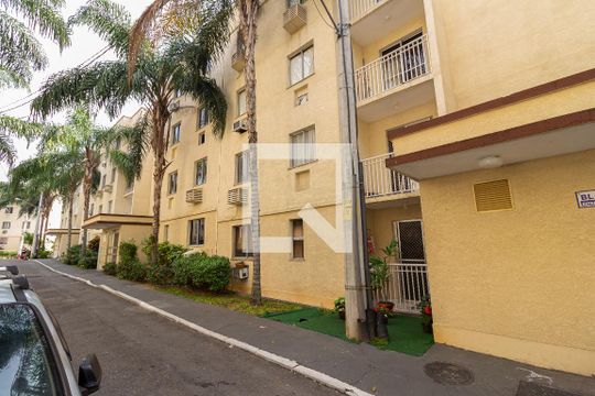 Fachada do bloco de apartamento à venda com 2 quartos, 50m² em Campo Grande, Rio de Janeiro