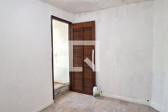 Closet  de casa para alugar com 3 quartos, 306m² em Nova Gerty, São Caetano do Sul