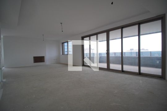 Apartamento à venda com 4 quartos, 291m² em Moinhos de Vento, Porto Alegre