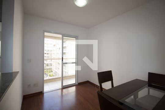Apartamento para alugar com 2 quartos, 56m² em Chácara Seis de Outubro, São Paulo