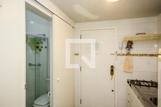 Cozinha de apartamento à venda com 1 quarto, 30m² em Copacabana, Rio de Janeiro