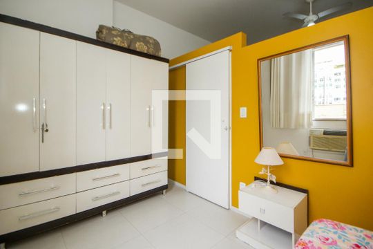 Quarto 1 de apartamento à venda com 1 quarto, 30m² em Copacabana, Rio de Janeiro