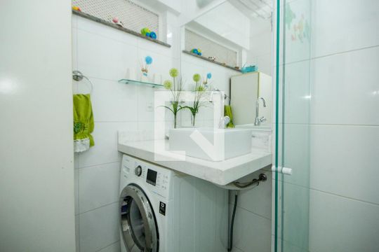 Banheiro de apartamento à venda com 1 quarto, 30m² em Copacabana, Rio de Janeiro