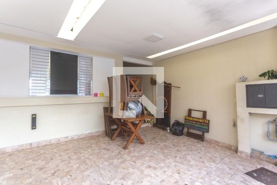 Garagem de casa à venda com 2 quartos, 143m² em Assunção, São Bernardo do Campo