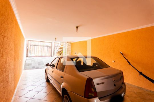 Garagem de casa à venda com 3 quartos, 259m² em Parque Erasmo Assunção, Santo André