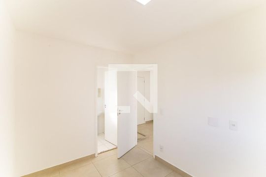 Quarto  de apartamento para alugar com 1 quarto, 28m² em Paraíso do Morumbi, São Paulo