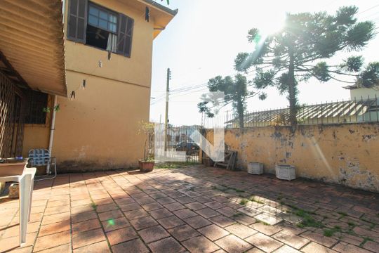 Quintal de casa à venda com 5 quartos, 300m² em Glória, Porto Alegre