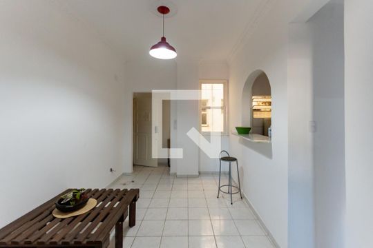 Sala de apartamento para alugar com 2 quartos, 65m² em Vila Isabel, Rio de Janeiro