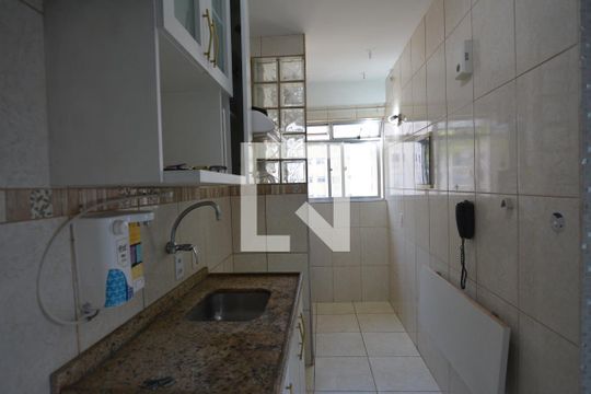 Cozinha de apartamento para alugar com 2 quartos, 50m² em Campinho, Rio de Janeiro