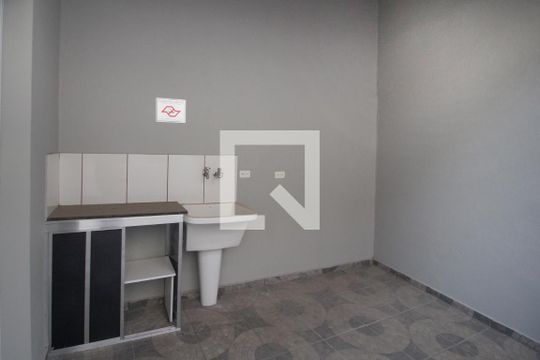 Área de Serviço de casa para alugar com 6 quartos, 191m² em Vila Jardini, Sorocaba