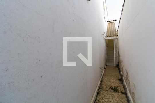 Corredor de casa para alugar com 2 quartos, 177m² em Vila Jardini, Sorocaba