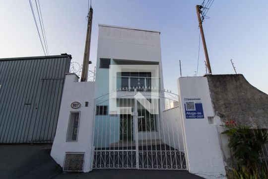 Fachada de casa para alugar com 2 quartos, 177m² em Vila Jardini, Sorocaba