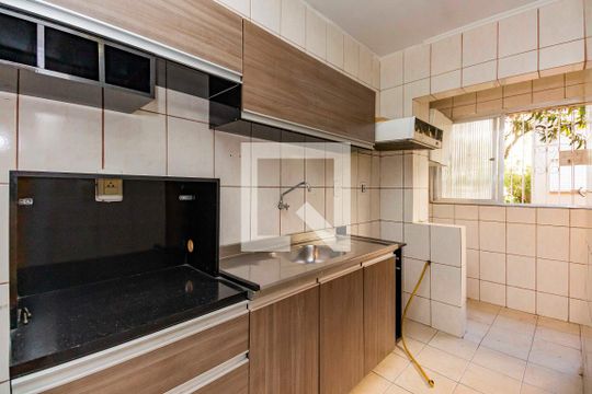 Cozinha de apartamento à venda com 2 quartos, 48m² em Jardim Itu, Porto Alegre