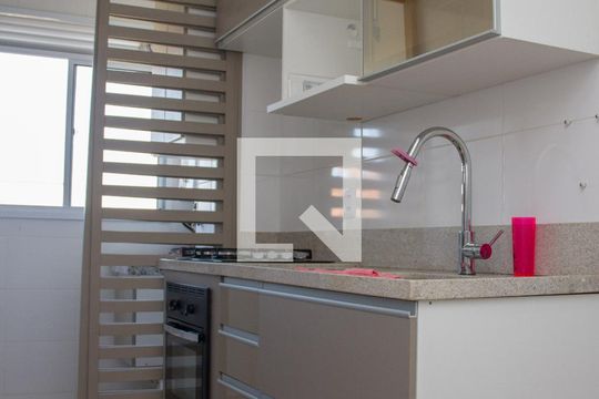 Cozinha de apartamento à venda com 2 quartos, 48m² em Encantado, Rio de Janeiro