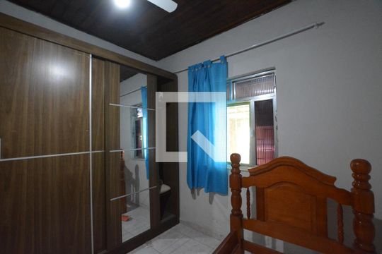 Quarto 1 de casa para alugar com 1 quarto, 300m² em Irajá, Rio de Janeiro