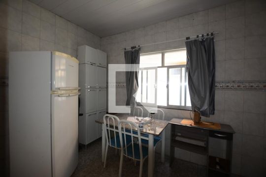 Sala de Jantar de casa para alugar com 1 quarto, 300m² em Irajá, Rio de Janeiro