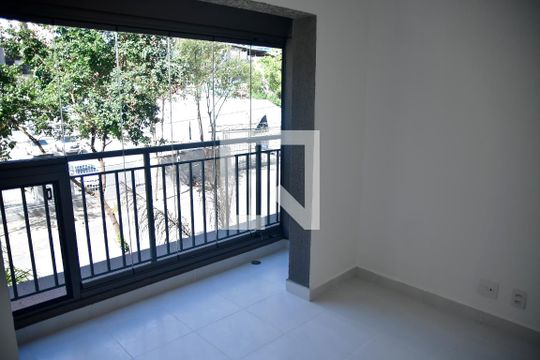 Sala/Quarto de kitnet/studio à venda com 1 quarto, 21m² em República, São Paulo