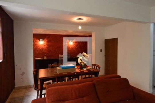 Casa à venda com 2 quartos, 136m² em Vila Gomes Cardim, São Paulo