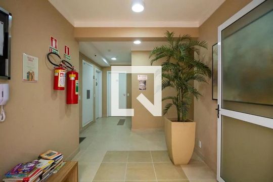 Hall de Entrada de apartamento à venda com 2 quartos, 48m² em Cambuci, São Paulo